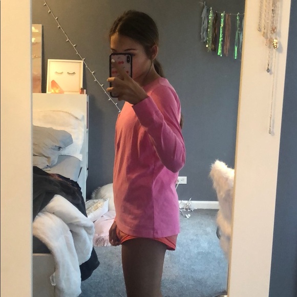 pink and teal vineyard vines long sleeve! - Picture 6 of 7